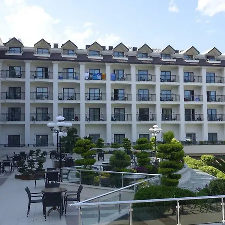 Hotel Palmet Beach 5*